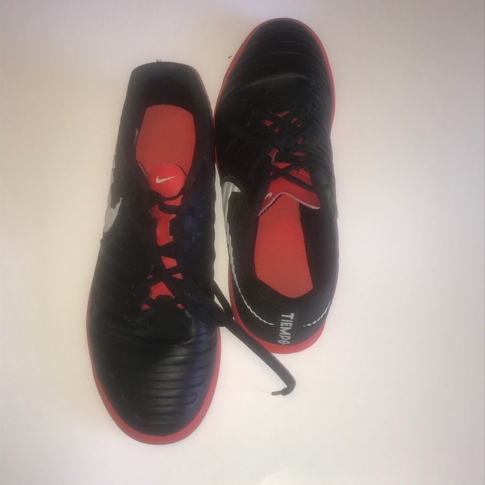 NikeTiempo Indoor Soccer Shoes - Picture 11 of 12